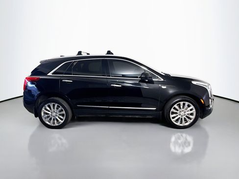 Used 2017 Cadillac XT5 Platinum AWD/4WD image 11