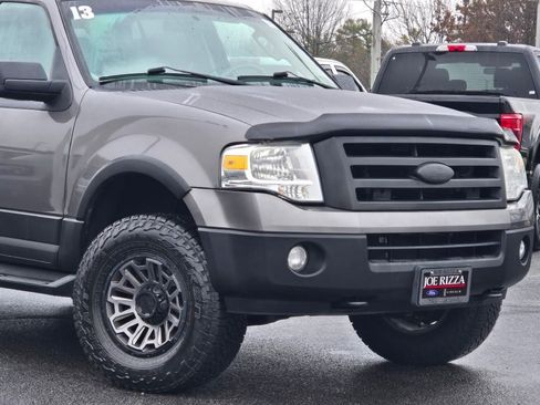 Used 2013 Ford Expedition XL w/ HD Trailer Tow Pkg image 2