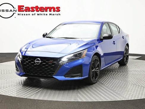 Used 2025 Nissan Altima 2.5 SR FWD image 1