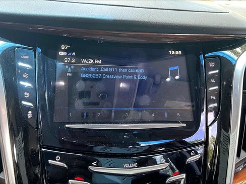 Used 2019 Cadillac Escalade Luxury RWD image 22
