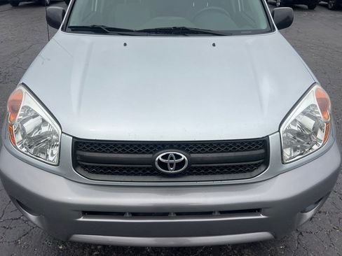 Used 2004 Toyota RAV4 4WD image 10