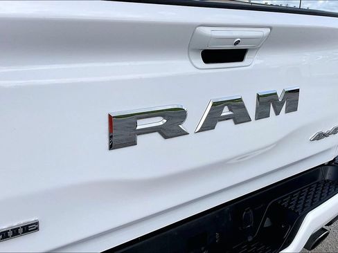 Used 2025 RAM 1500 Laramie w/ Sport Appearance Package AWD/4WD image 27