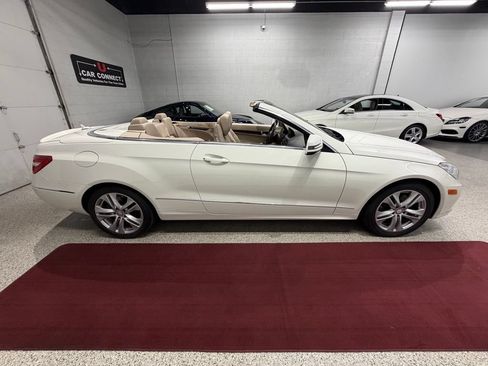 Used 2011 Mercedes-Benz E 350 Cabriolet image 11