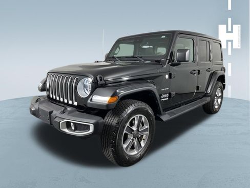 Used 2021 Jeep Wrangler Unlimited Sahara image 3