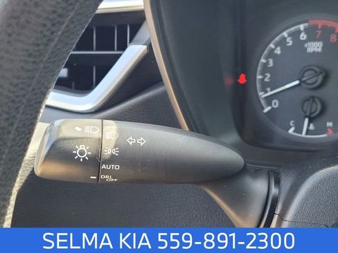 Used 2020 Toyota Corolla LE image 15