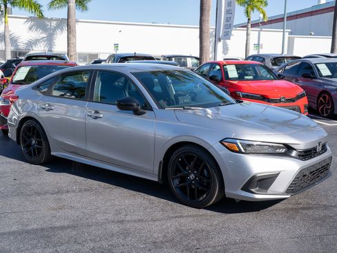 Certified 2023 Honda Civic Sport image 3