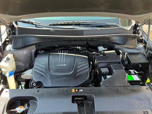 Used 2017 Kia Sorento SX image 31