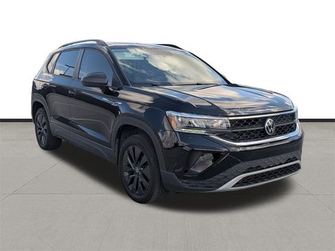 Used 2022 Volkswagen Taos S image 3