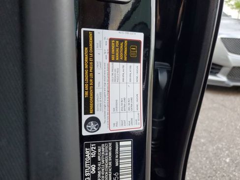 Used 2022 Mercedes-Benz S 500 4MATIC w/ AMG Line Package image 30