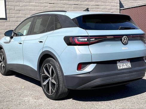 Used 2023 Volkswagen ID.4 Pro S image 9