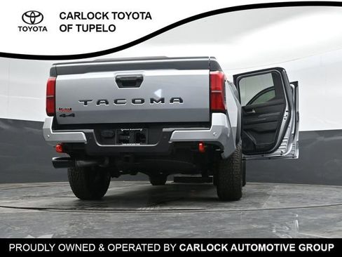 Used 2025 Toyota Tacoma TRD Off-Road w/ TRD Off Road Premium Package AWD/4WD image 50