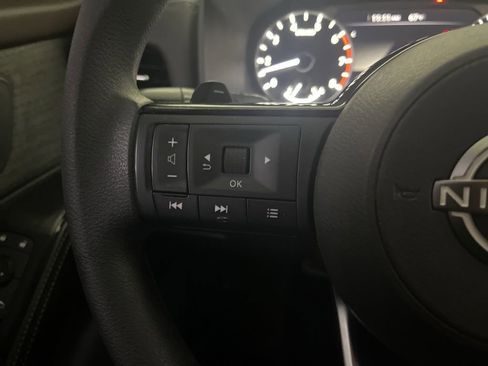 Used 2022 Nissan Rogue SV FWD image 58
