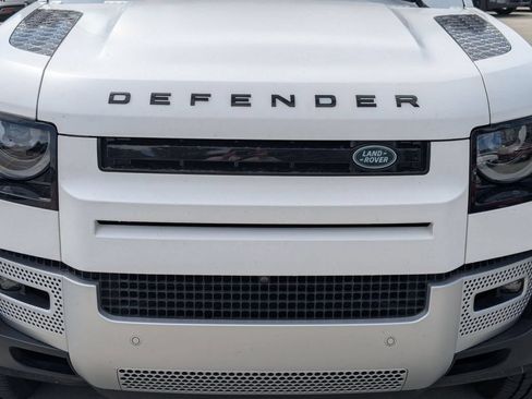 Used 2023 Land Rover Defender 110 SE AWD/4WD image 10