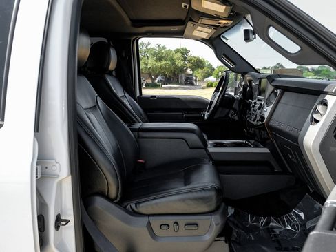 Used 2016 Ford F350 Lariat w/ Lariat Ultimate Package AWD/4WD image 35