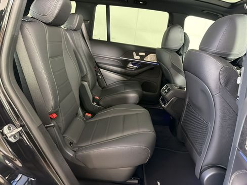 New 2026 Mercedes-Benz GLS 580 4MATIC image 30