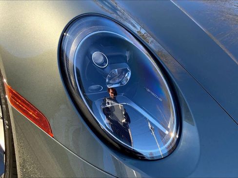 Used 2024 Porsche 911 Carrera image 25