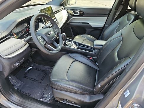 Used 2024 Jeep Compass Limited AWD/4WD image 18