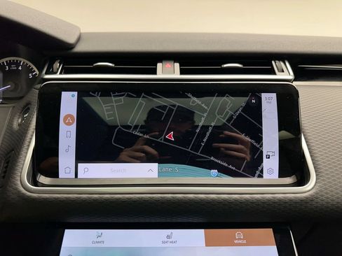 Certified 2023 Land Rover Range Rover Velar R-Dynamic S AWD/4WD image 17