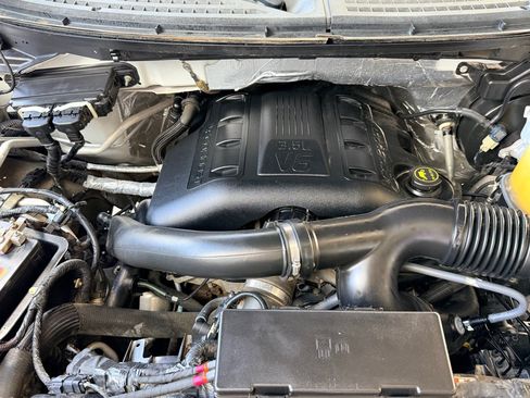 Used 2014 Ford F150 FX4 w/ Equipment Group 402A Luxury AWD/4WD image 26