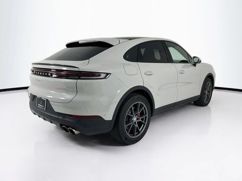 Certified 2024 Porsche Cayenne S AWD/4WD image 7