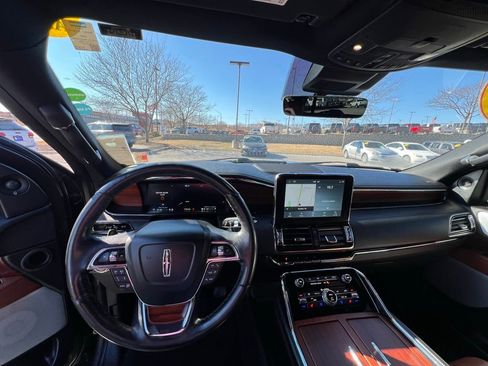 Used 2021 Lincoln Navigator L Reserve w/ Luxury Package image 44