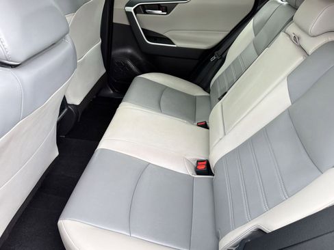 Used 2021 Toyota RAV4 XLE Premium FWD image 24