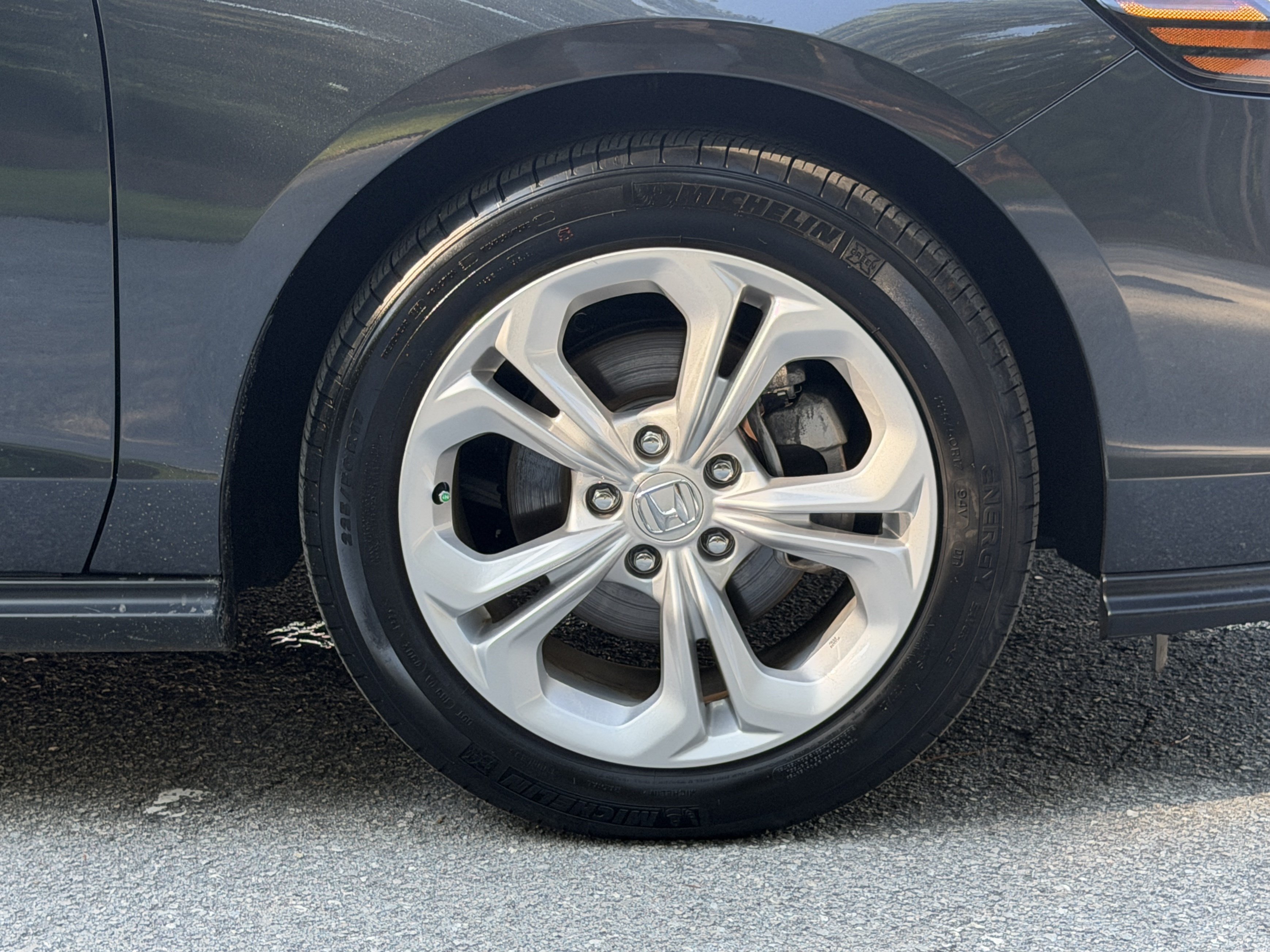 Used 2025 Honda Accord LX image 11