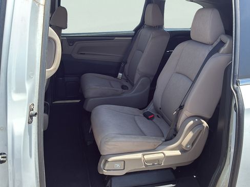 Used 2020 Honda Odyssey LX image 26