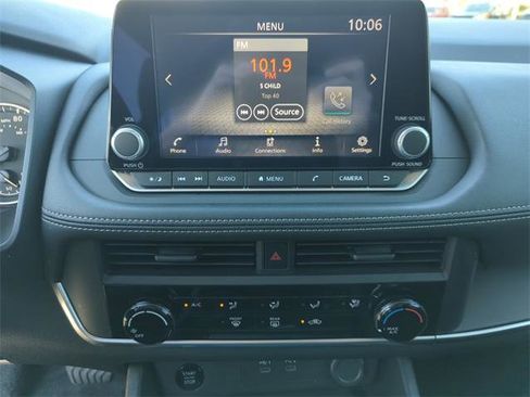 Certified 2025 Nissan Rogue S image 29