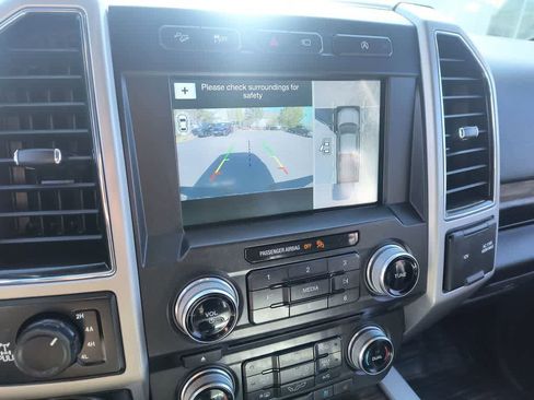 Used 2018 Ford F150 Lariat w/ Equipment Group 502A Luxury AWD/4WD image 17