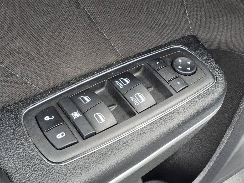Used 2023 Dodge Charger SXT RWD image 17