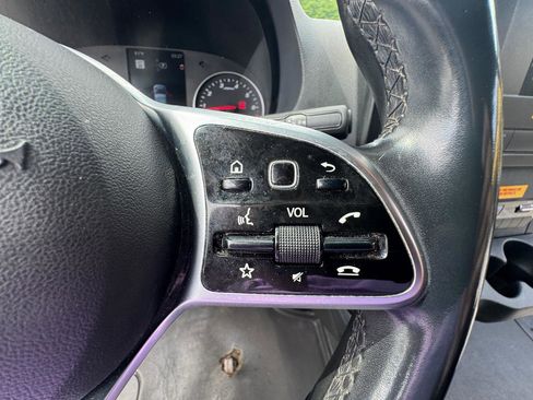 Used 2021 Mercedes-Benz Sprinter 2500 w/ Acoustic Package image 22