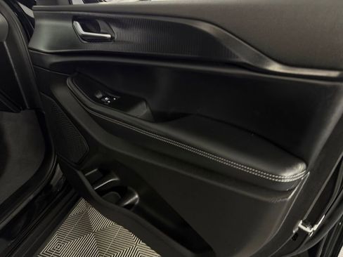 Used 2025 Jeep Grand Cherokee Altitude image 33