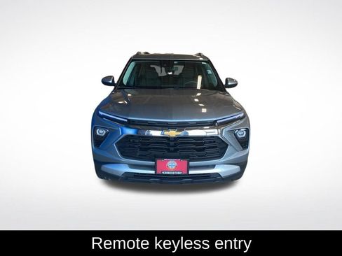 Used 2025 Chevrolet TrailBlazer LT AWD/4WD image 13
