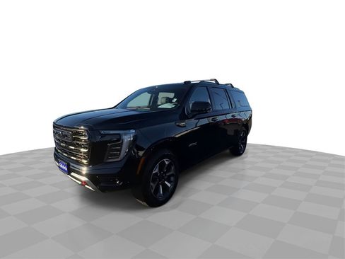 Used 2025 GMC Yukon XL AT4 Ultimate image 3