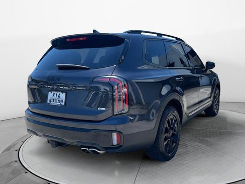 Used 2025 Kia Telluride AWD image 3