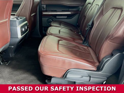 Used 2023 Ford Expedition Max Limited image 5