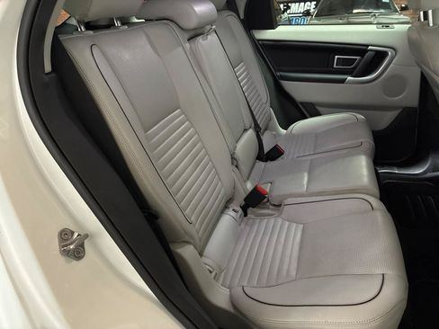 Used 2017 Land Rover Discovery Sport HSE AWD/4WD image 27