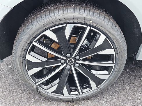 New 2026 Volvo XC60 B5 Ultra w/ Protection Package Premier image 20