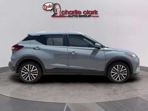 Certified 2024 Nissan Kicks SV FWD image 6