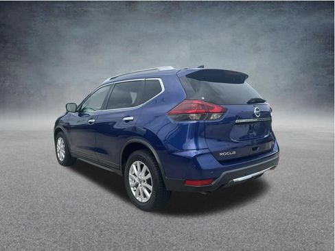 Used 2020 Nissan Rogue SV FWD image 11