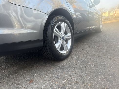 Used 2014 Ford Focus SE image 5