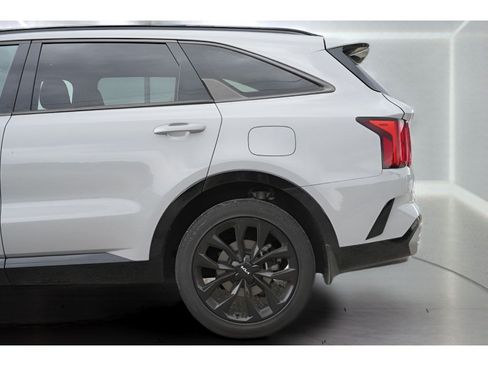 Used 2023 Kia Sorento SX FWD image 41