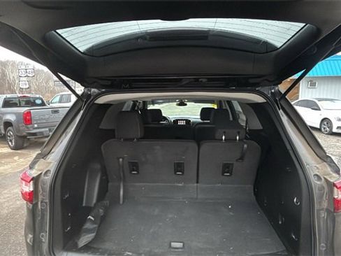 Used 2020 Chevrolet Traverse LS image 22