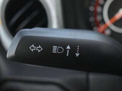 New 2025 Jeep Gladiator Sport image 21