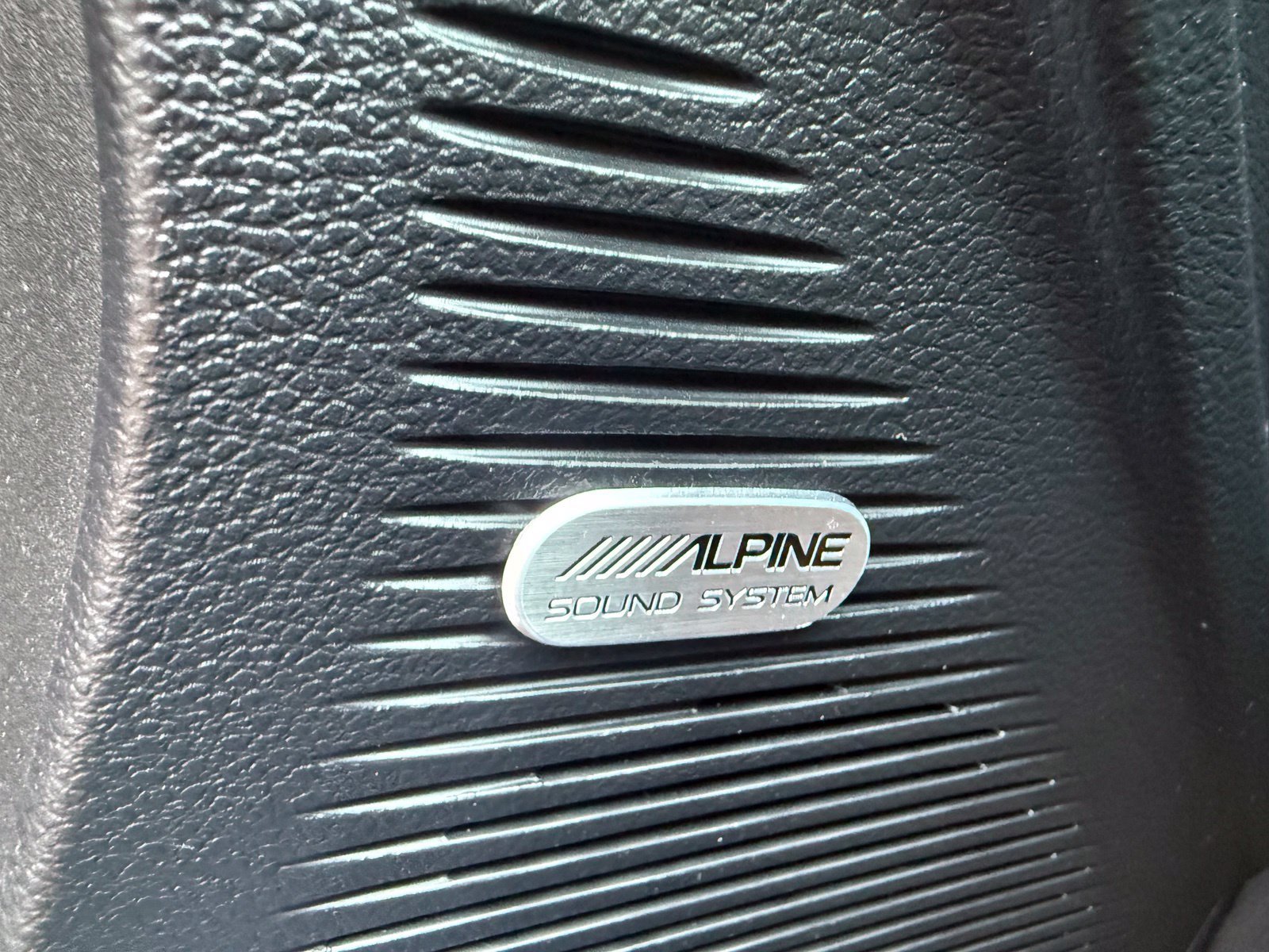 Used 2022 Dodge Challenger R/T Scat Pack RWD image 11