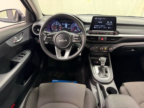 Used 2023 Kia Forte LXS w/ LXS Technology Package image 27