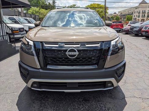 Used 2024 Nissan Pathfinder Rock Creek AWD/4WD image 7
