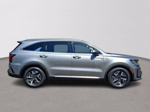Certified 2022 Kia Sorento S AWD/4WD image 7