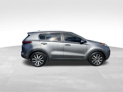 Used 2018 Kia Sportage EX image 9